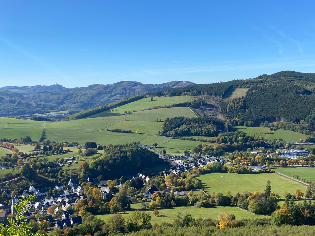 Te koop Uniek en zeer groot (vakantie)huis nabij Winterberg, Sauna, Sauerland