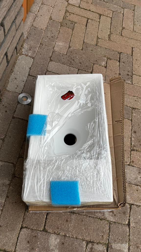 bijna nieuwe Sanigoods Minimo fontein 40x22 wit mat, J, Hj, Nieuw, Ophalen of Verzenden