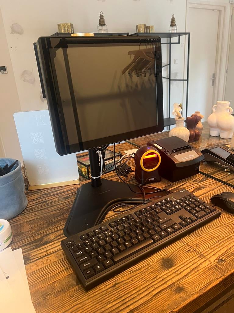 Touchscreen kassa, scanner, bonnenprinter en klantenscherm., Ophalen