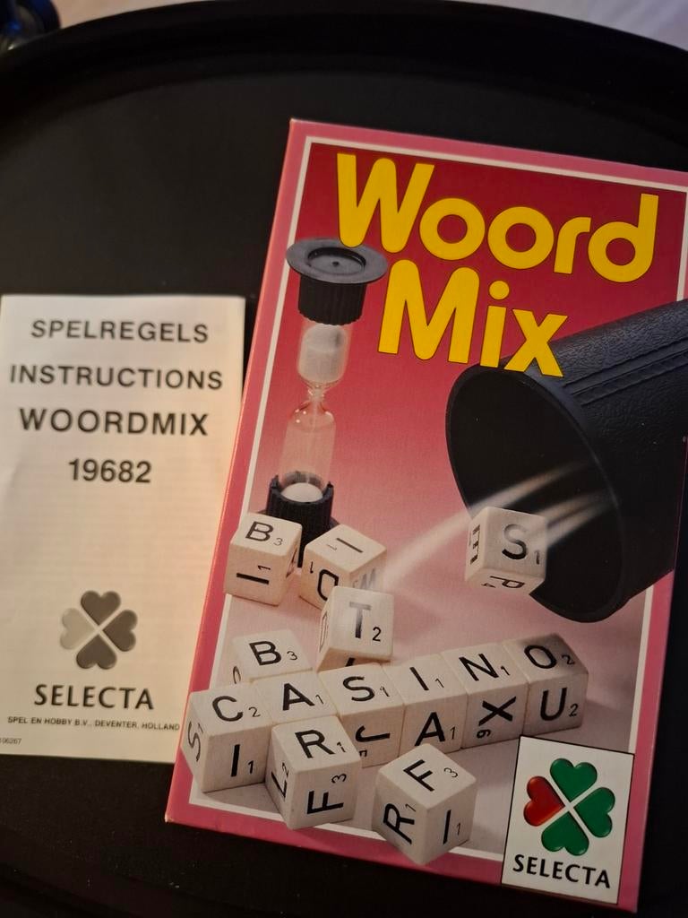 Woord mix.1-8 spelers.8 tot 88 jaar.Met zandloper., Vijf spelers of meer, Ophalen of Verzenden, Nieuw, Selecta