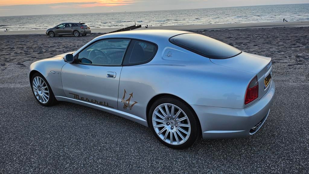 Maserati 2004 Grijs, Auto's, Maserati, 390 pk, 4 stoelen, Leder, Overige kleuren