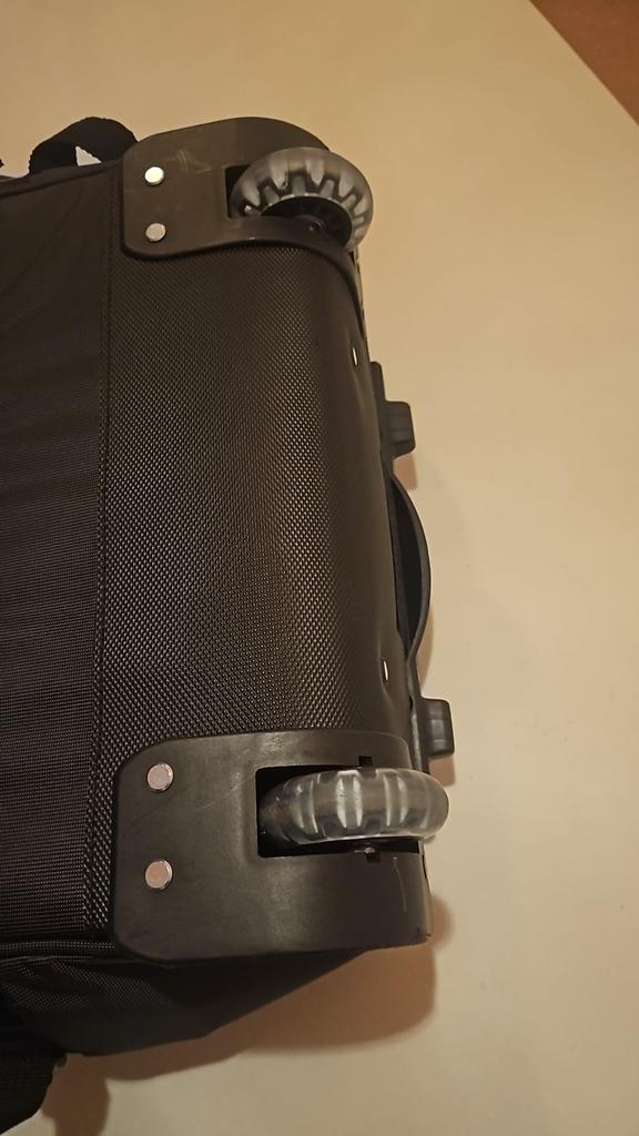 Airtrex Paris Rolkoffer - Ideaal voor Reizen, Sieraden, Tassen en Uiterlijk, Koffers, Overige materialen, Gebruikt, 50 tot 60 cm