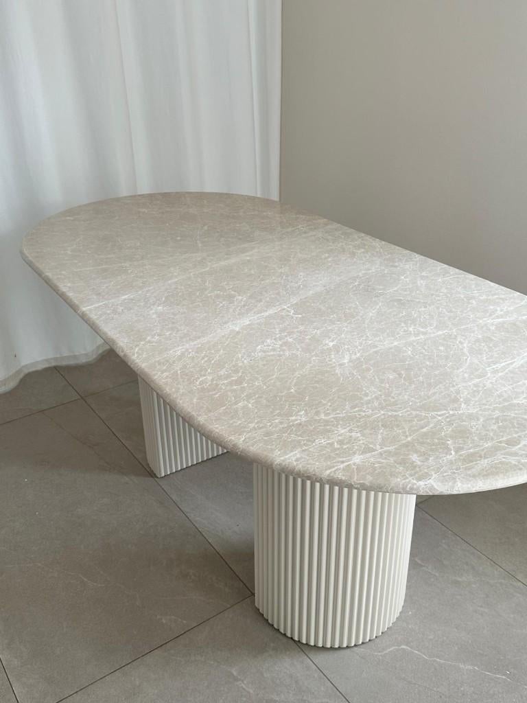 Eettafel Ovaal Beige Marmer - Meerdere Opties, Huis en Inrichting, Tafels | Eettafels, Nieuw, 50 tot 100 cm, 200 cm of meer, Ovaal