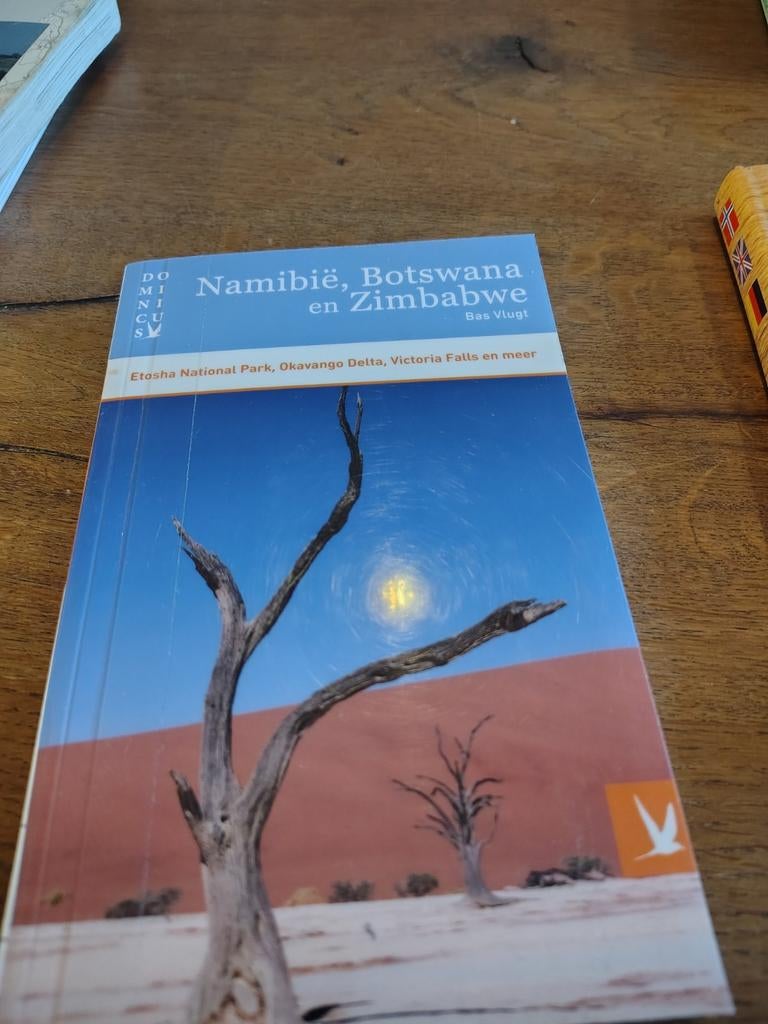 Namibië, Botswana, Zimbabwe Reisgids, Boeken, Reisgidsen, Overige merken, Afrika, Ophalen of Verzenden, Zo goed als nieuw