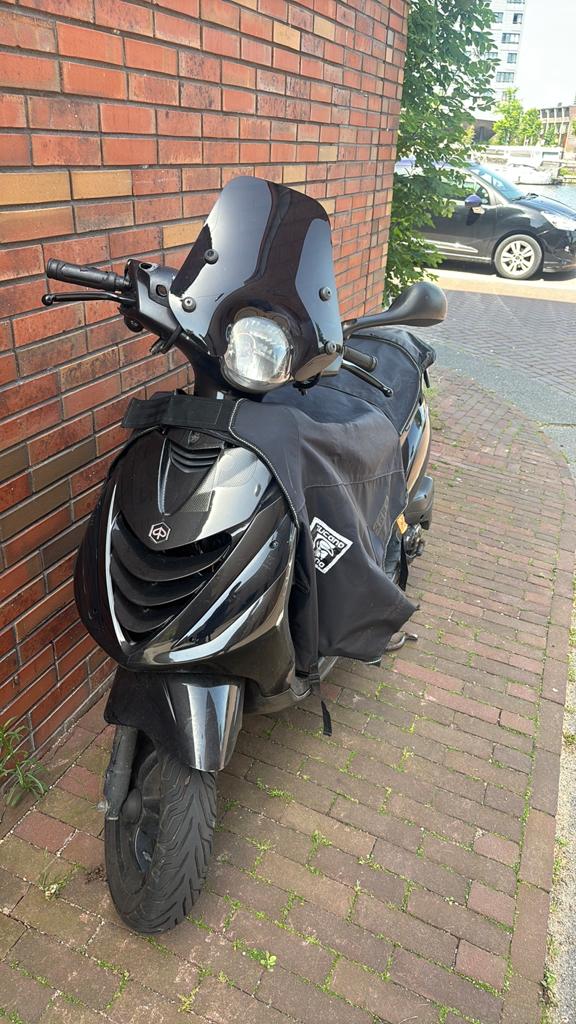 Piaggio Zip 4t2v | 73gps, bomvol | MOET ZSM WEG, Gebruikt, Maximaal 45 km/u, Zip, Benzine