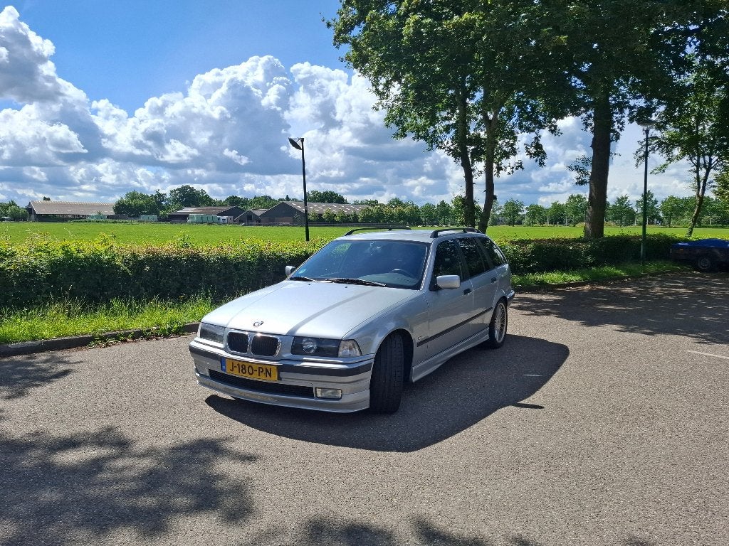 Alpina BMW E36 1997 B6 2.8, Achterwielaandrijving, Zwart, 1350 kg, 0 kg