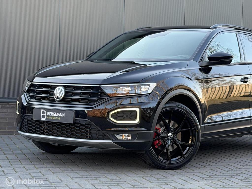 Volkswagen T-Roc 1.5 TSI Black Edition|Virtual|Carplay|camer, Auto's, Volkswagen, 4 cilinders, Leder en Stof, Bedrijf, SUV of Terreinwagen