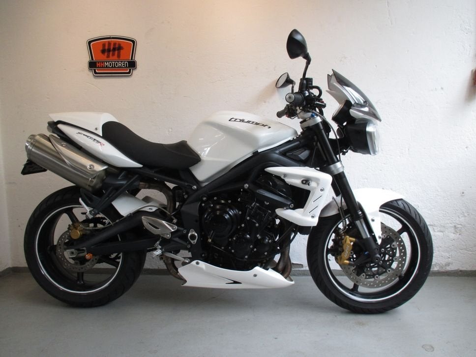 TRIUMPH STREET TRIPLE 675 (2012), 675 cc, Motorrijbewijs A, Bedrijf, Meer dan 35 kW