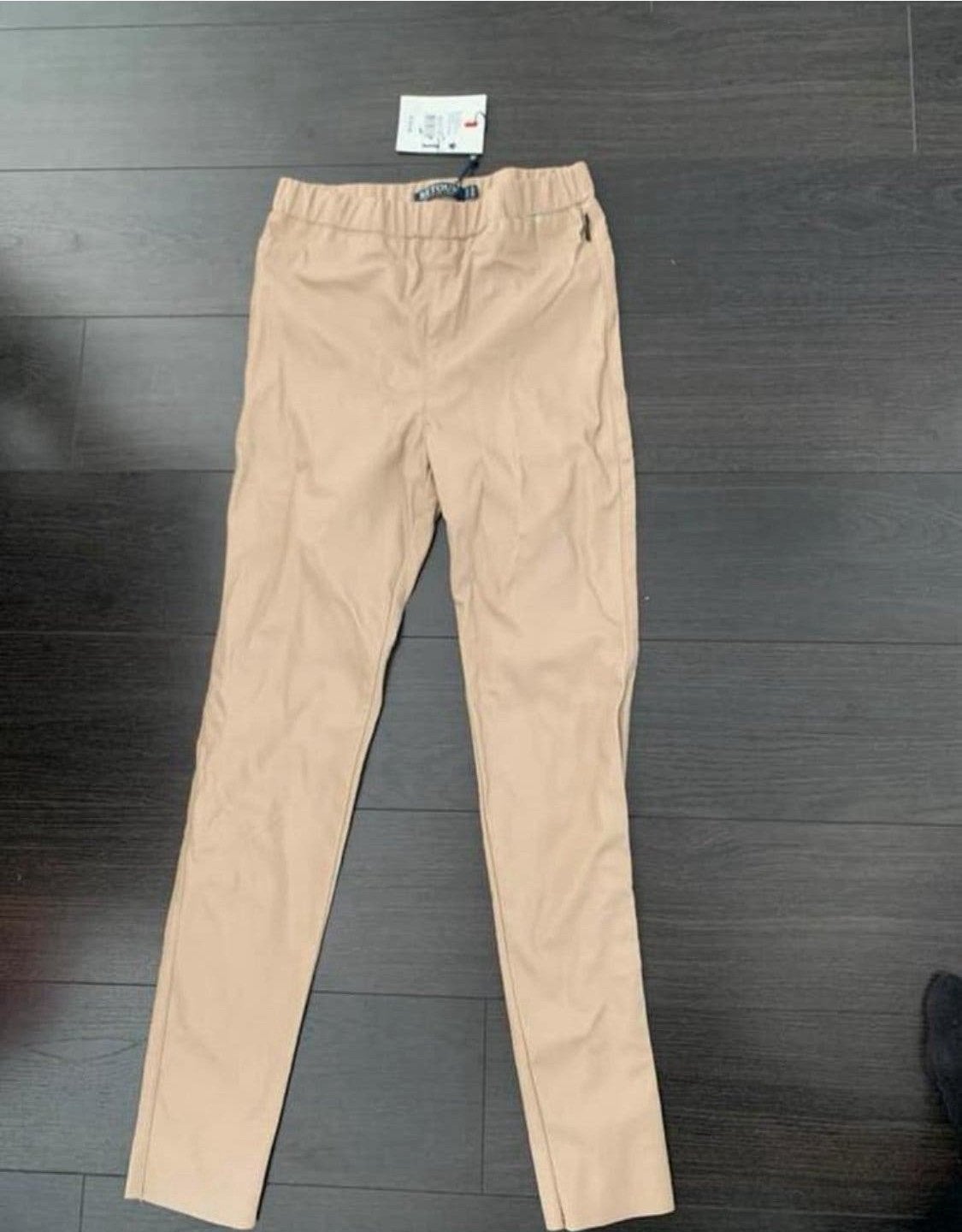 Imitatieleren broek-nieuw, Ophalen of Verzenden, Nieuw, Meisje, Jurk of Rok