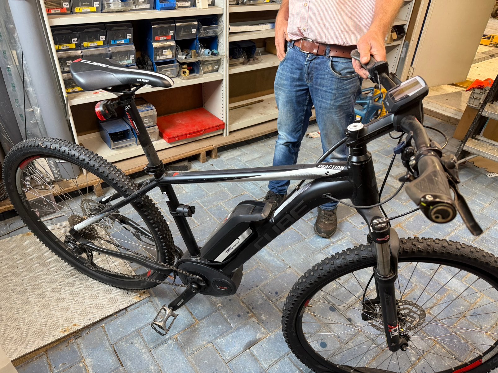 CUBE Reaction Hybrid E-MTB | Bosch | 2.301 km | 400 Wh, Fietsen en Brommers, Ophalen, Zo goed als nieuw, Cube