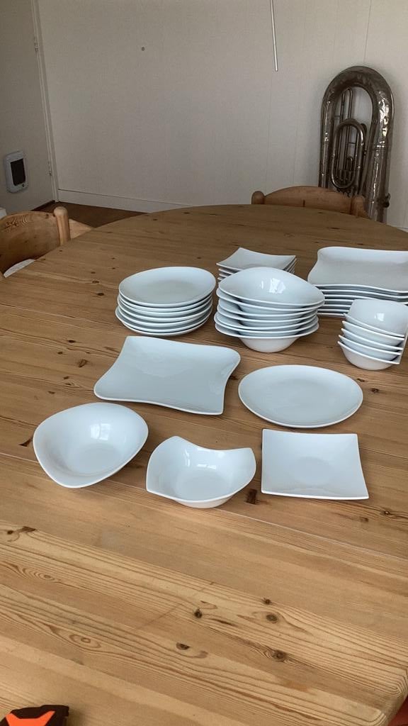 Johnson Brothers.    Desert Dunes 36 delig, Huis en Inrichting, Keuken | Servies, Ophalen, Keramiek, Zo goed als nieuw, Effen