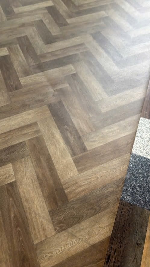 Op=op actie! Visgraat vinyl op rol 4,65x4m, Huis en Inrichting, Ophalen, Bruin, Nieuw, Vinyl