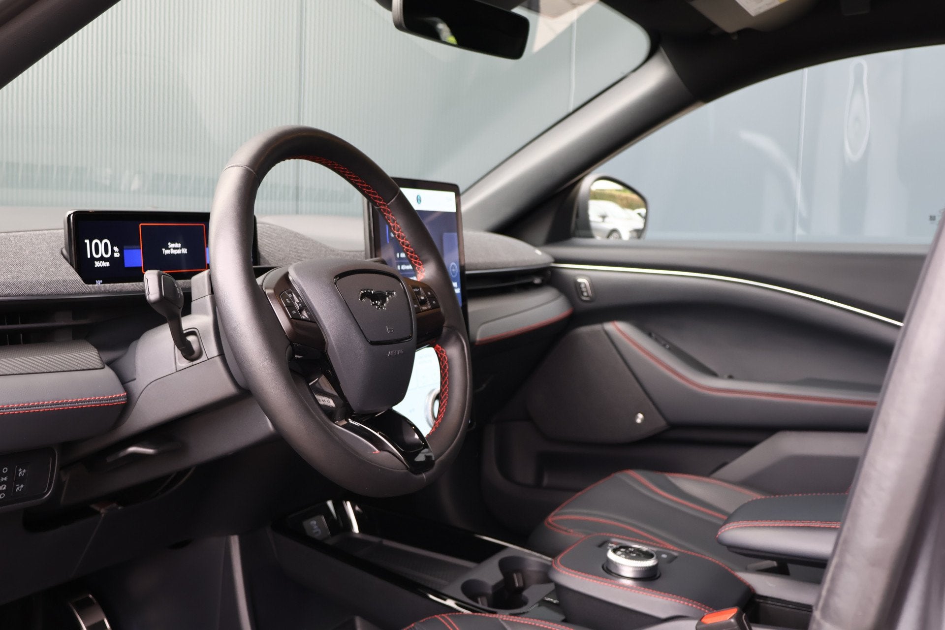Ford Mustang Mach-E AWD 75 kWh 95% soh! | Full options! | Pa, Auto's, Ford, Gebruikt, Met garantie (alle), 31 min, Mustang