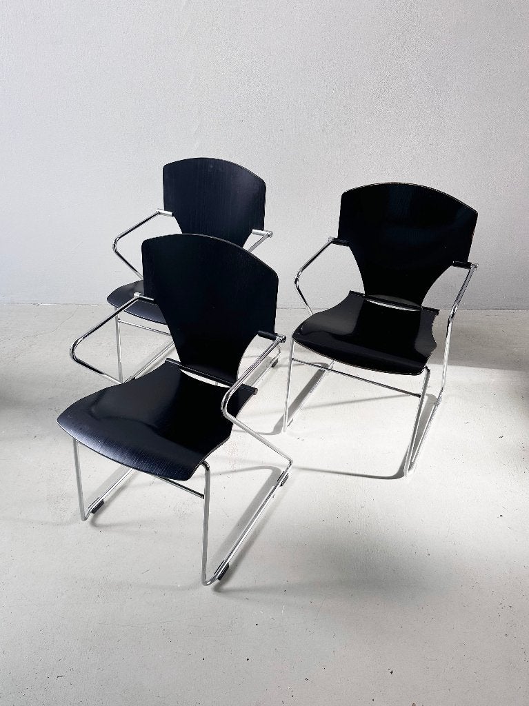 3 X Josep Mora, EGOA 300 stoelen. Spanje, 90', Ophalen, Gebruikt, Drie, Zwart
