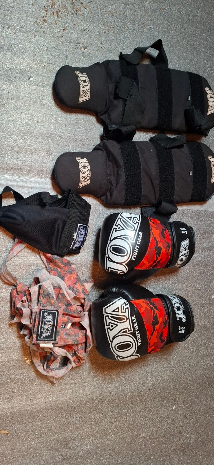 Joya Fight Gear Boksen - Handschoenen, scheenbeschermers, Sport en Fitness, Gebruikt, Overige, Maat XS of kleiner, Vechtsportbescherming