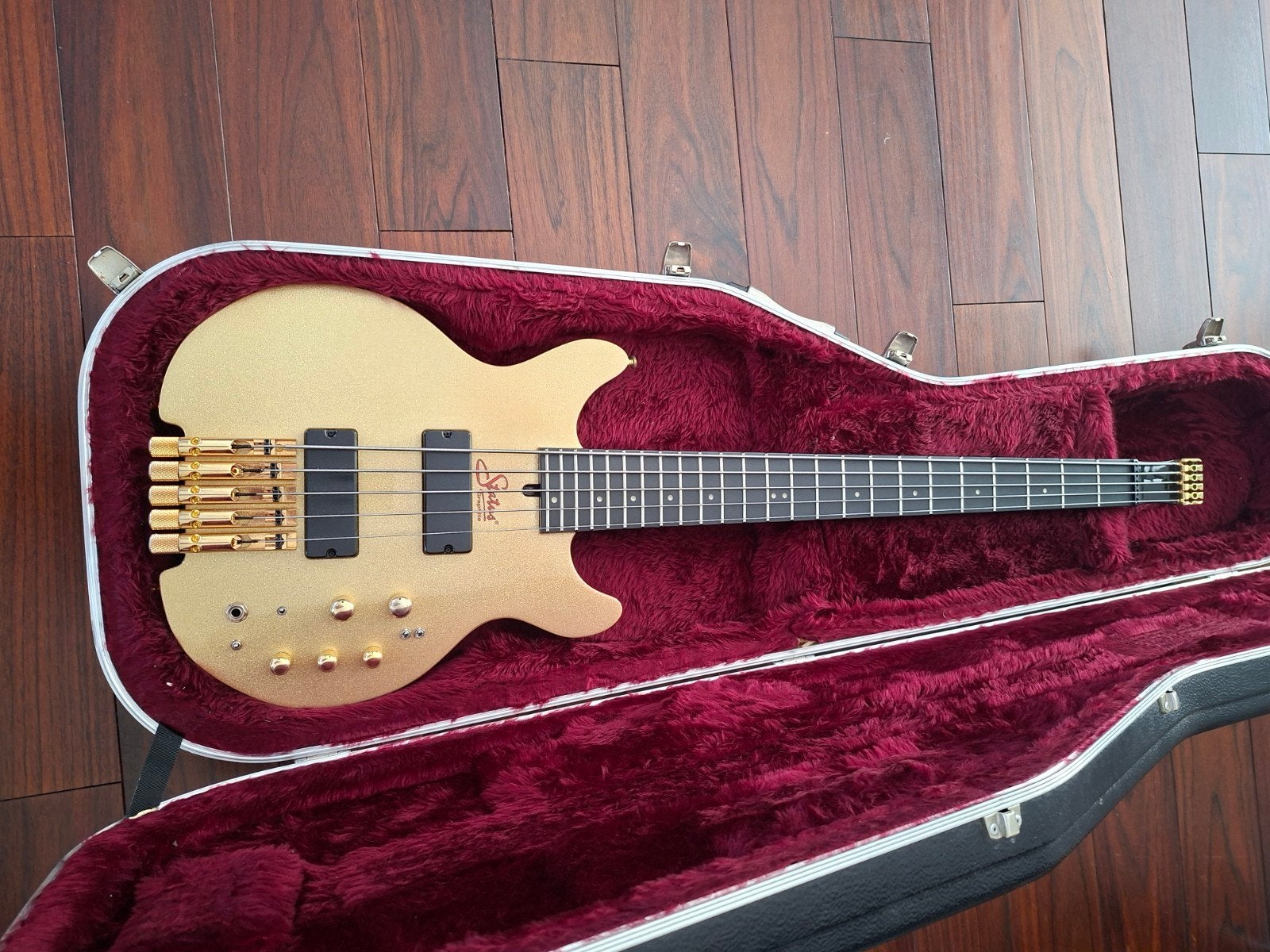 Status Graphite  5-snarige basgitaar - Zo goed als nie, Ophalen, Zo goed als nieuw, Elektrisch, 5-snarig