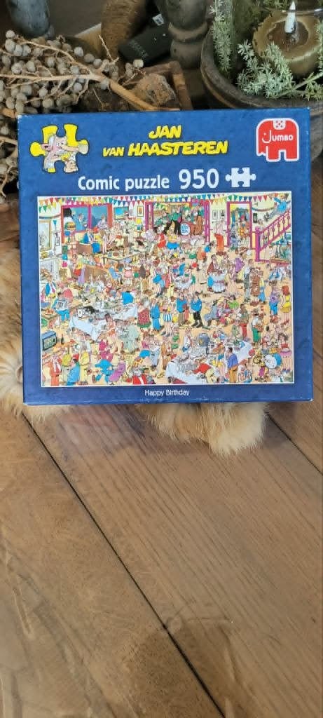 Jan van Haasteren - Happy Birthday (950 stukjes), Hobby en Vrije tijd, Denksport en Puzzels, Ophalen of Verzenden, 500 t/m 1500 stukjes