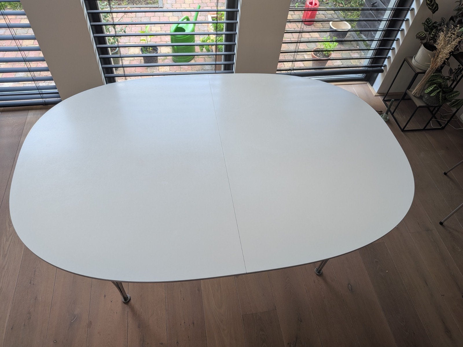 Fritz Hansen Superellipse eettafel uitschuifbaar 180-300x120, Ophalen