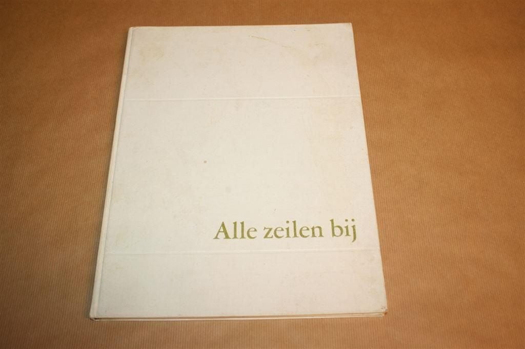 Alle zeilen bij. Zeilsport in beeld., Boeken, Ophalen of Verzenden, Gelezen, Watersport en Hengelsport