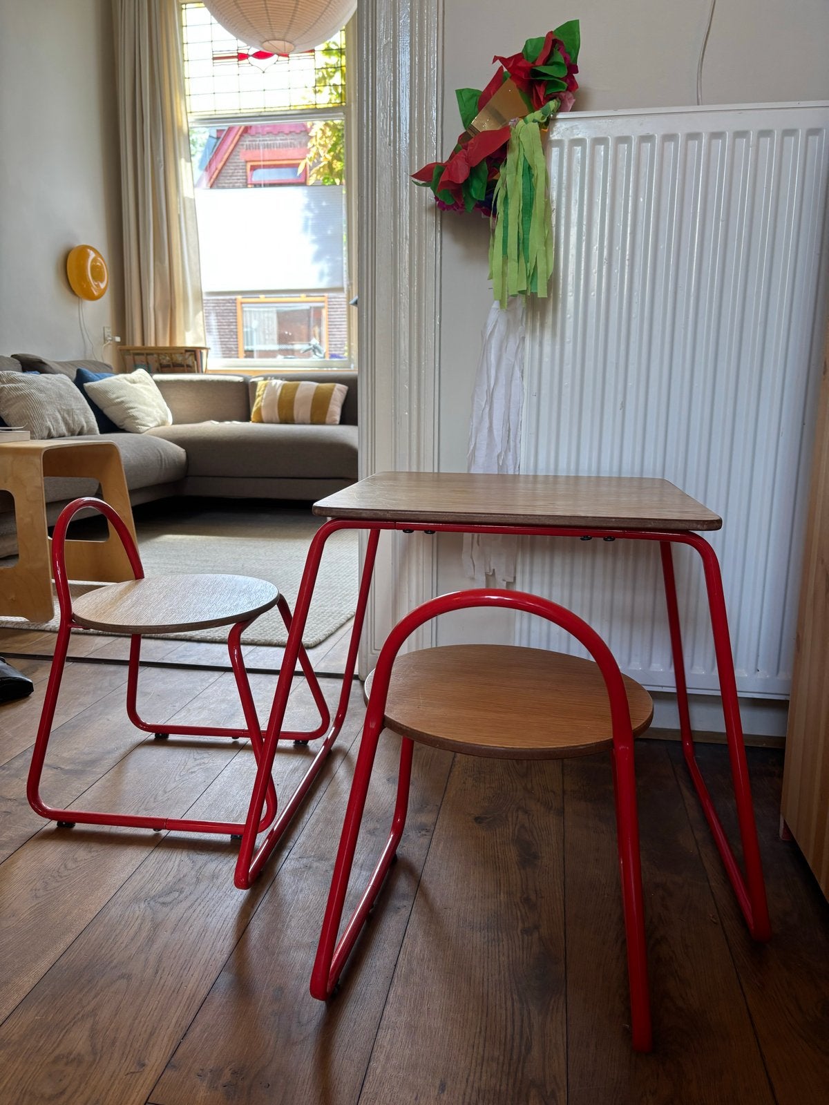 Kindertafel en 2 stoeltjes H&M home, Ophalen, Gebruikt, Tafel(s) en Stoel(en)