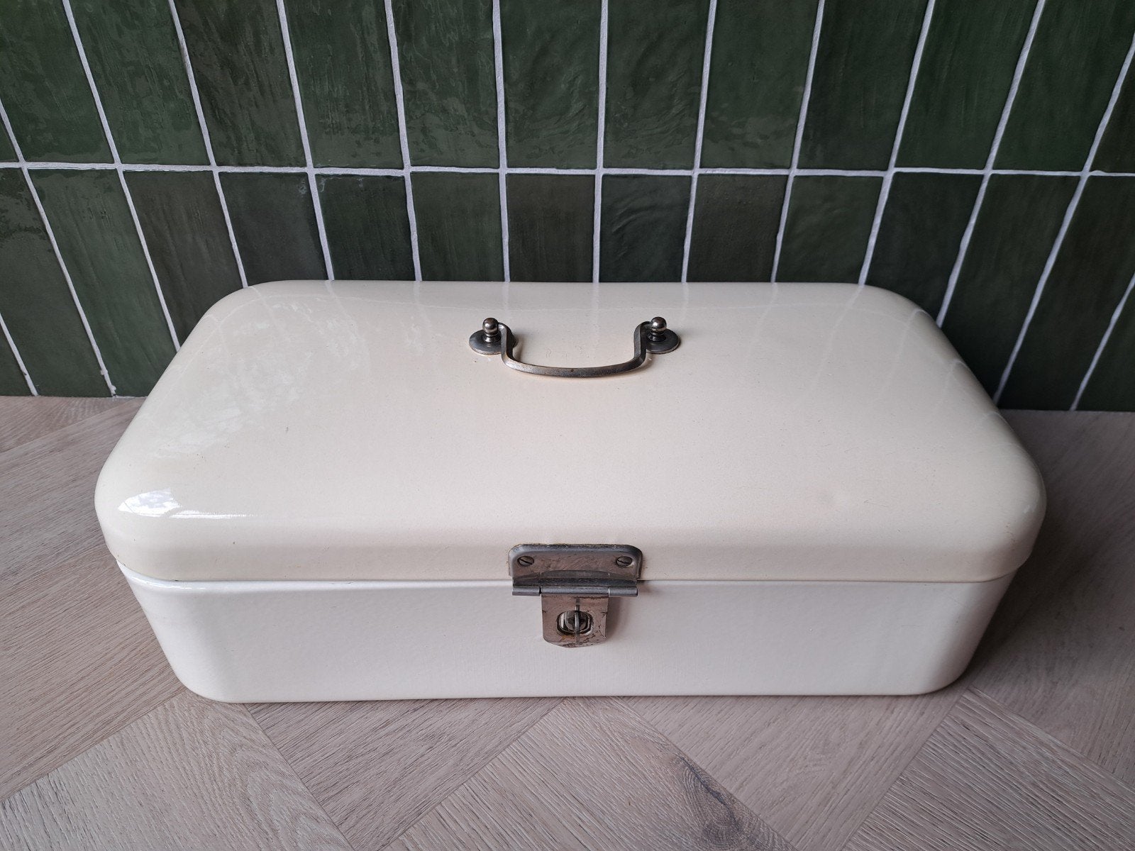 Vintage Broodtrommel Crème Emaille met Handvat en Slot, Ophalen of Verzenden