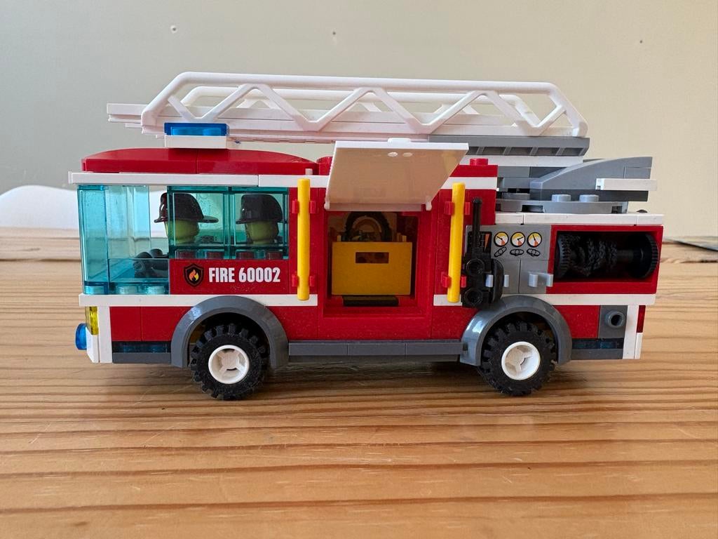 Lego City Brandweerwagen 60002 met instructies, Lego, Ophalen of Verzenden, Compleet, Complete set