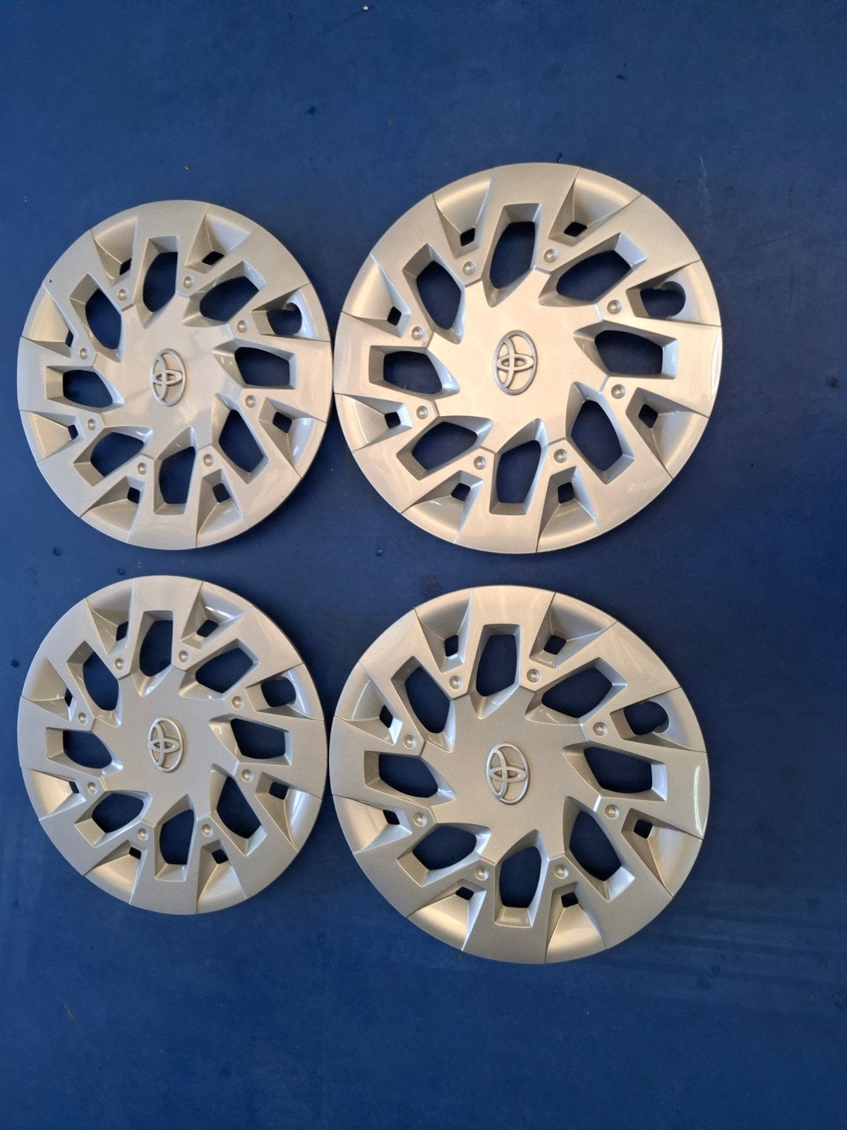 Orginele Toyota 15 inch Wieldoppen, Auto diversen, Wieldoppen, Ophalen of Verzenden