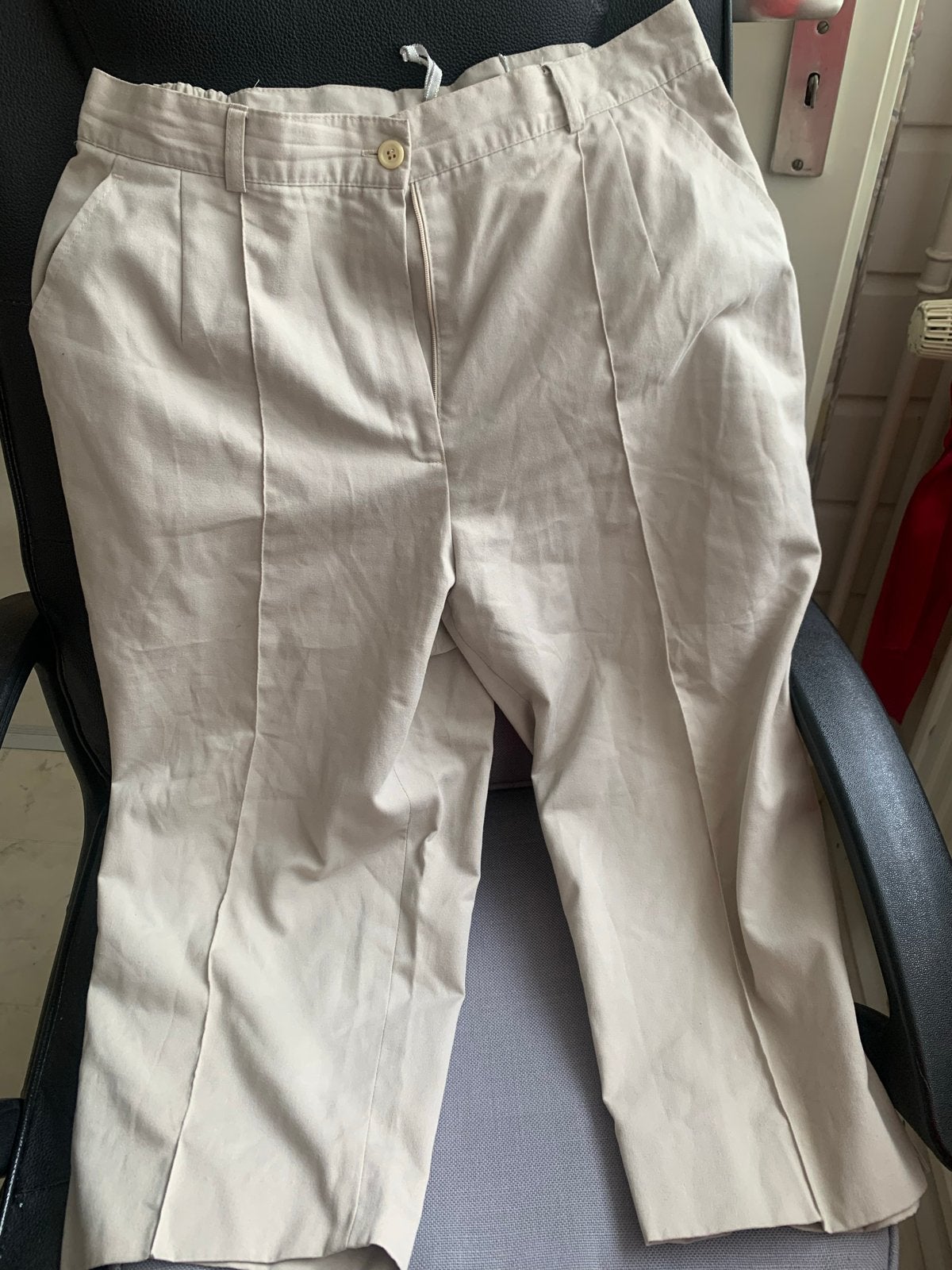 Beige driekwart broek, als nieuw maat M, Beige, Zo goed als nieuw, Driekwart, Ophalen