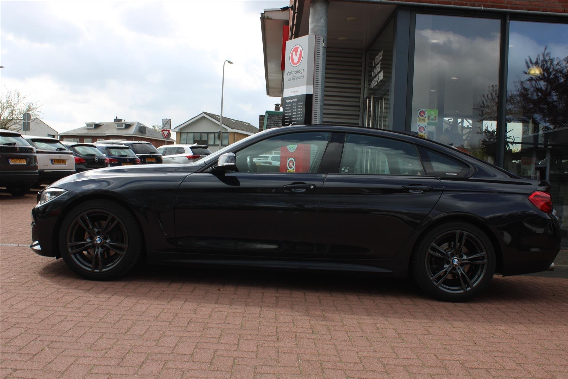 BMW 4-Serie Gran Coupé (f36) 418i Aut. *High Executive* | C, Auto's, Automaat, Gebruikt, Zwart, 3 cilinders