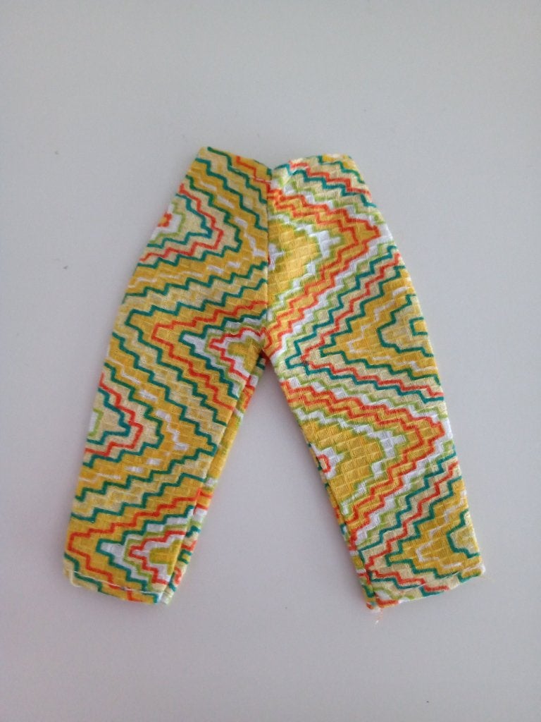 Veel Leuke 3/4 Broeken voor (Barbie) Poppen (17 foto’s), Verzamelen, Poppen, Ophalen of Verzenden, Gebruikt, Kleertjes