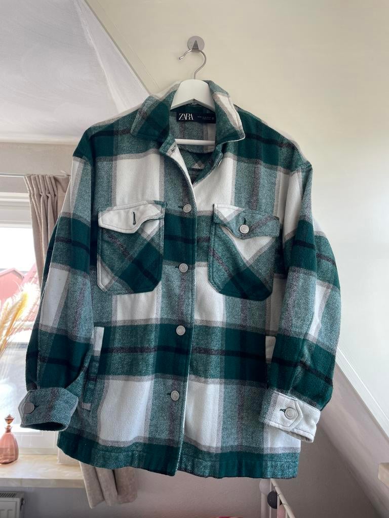 Geblokt vest wit met groen maat xs zara, Ophalen of Verzenden, Zo goed als nieuw, Maat 34 (XS) of kleiner, Groen