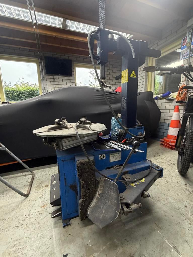 Hofmann Monty 2250 Bandenapparaat 380V met lucht, Auto diversen, Autogereedschap, Ophalen, Gebruikt