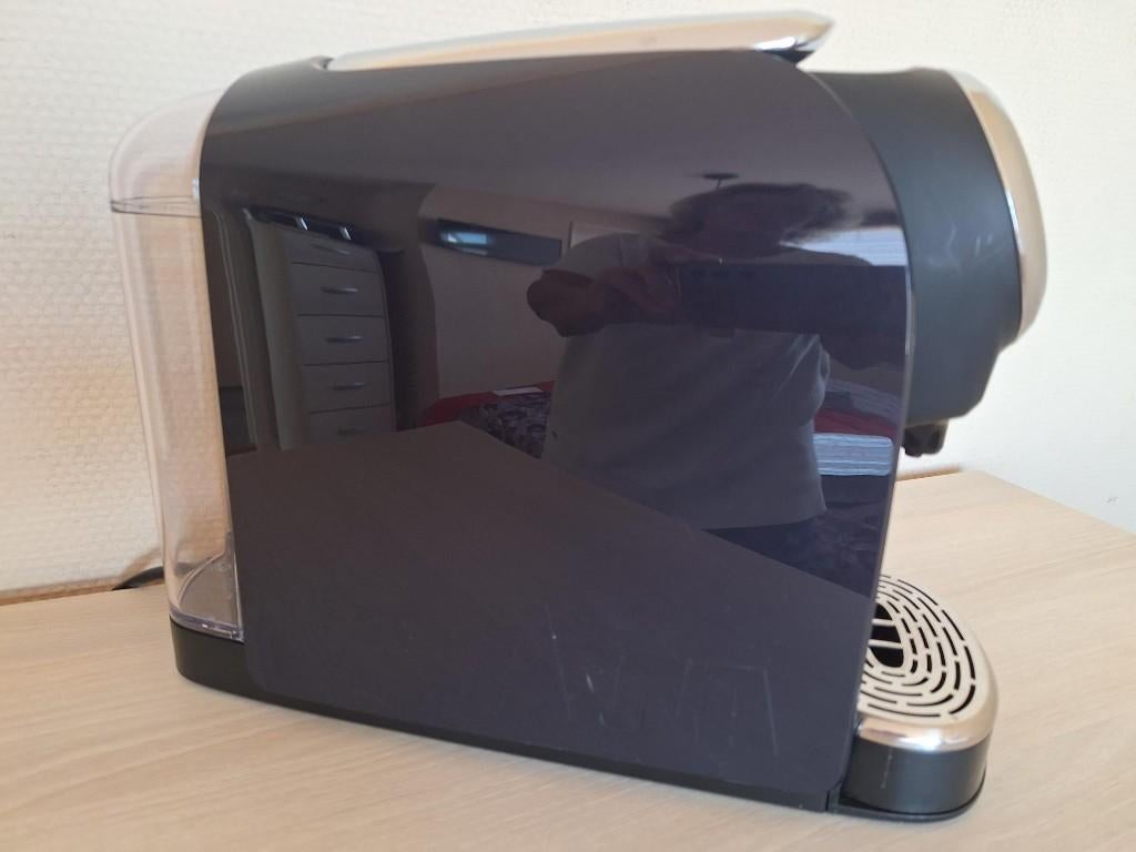 Lavazza koffiemachine, Koffiemachine, Ophalen of Verzenden, Zo goed als nieuw, 2 tot 4 kopjes