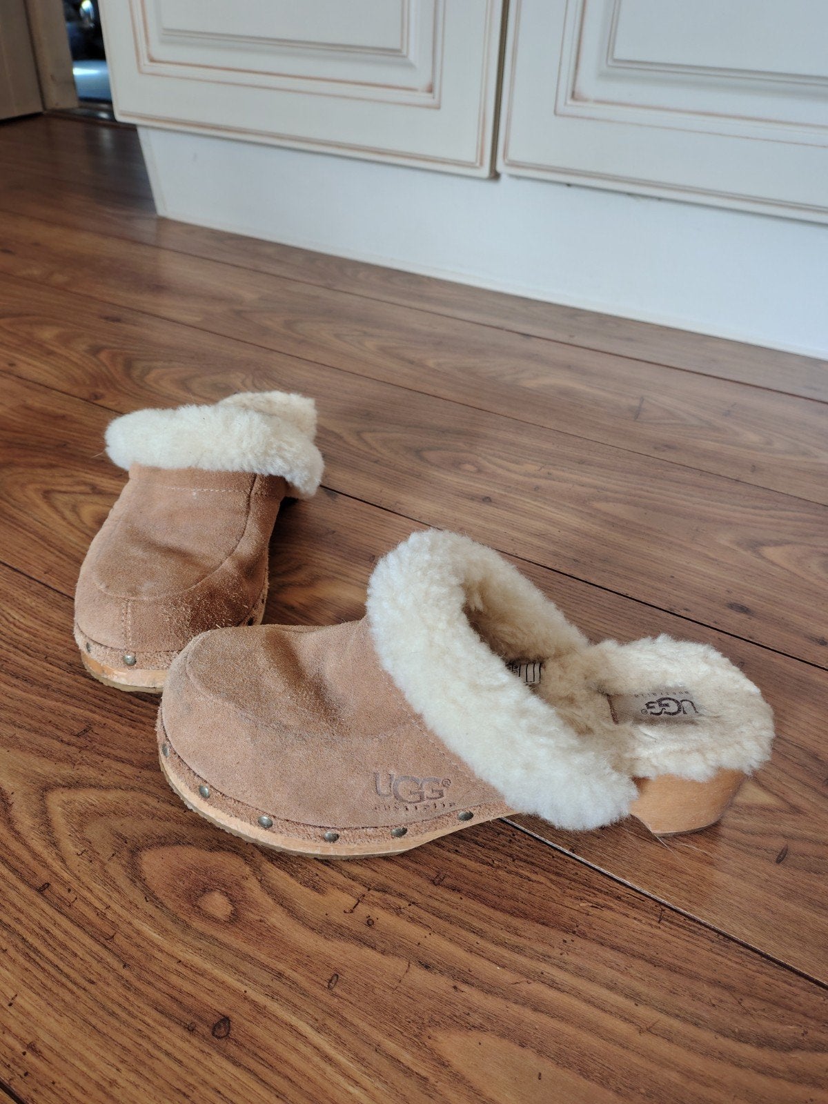 UGG klompen Mt 40, Kleding | Dames, UGG, Ophalen of Verzenden, Gedragen