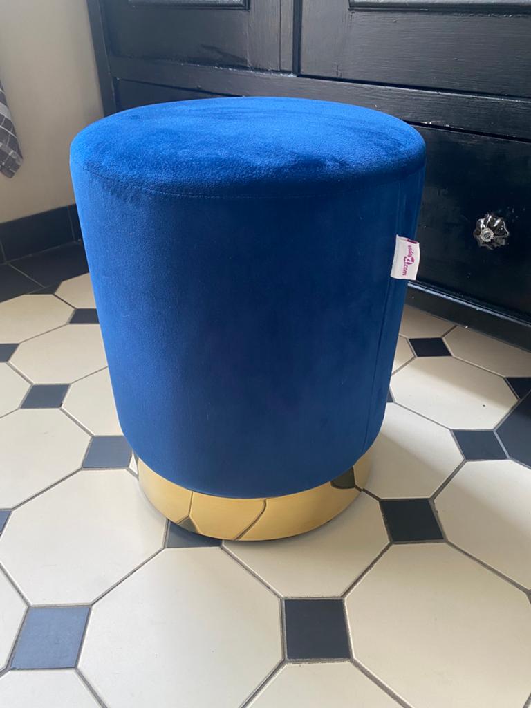Blauw poefje Hotel Chique, Huis en Inrichting, Banken | Voetenbanken en Poefen, Ophalen, Zo goed als nieuw, Rond, Minder dan 50 cm