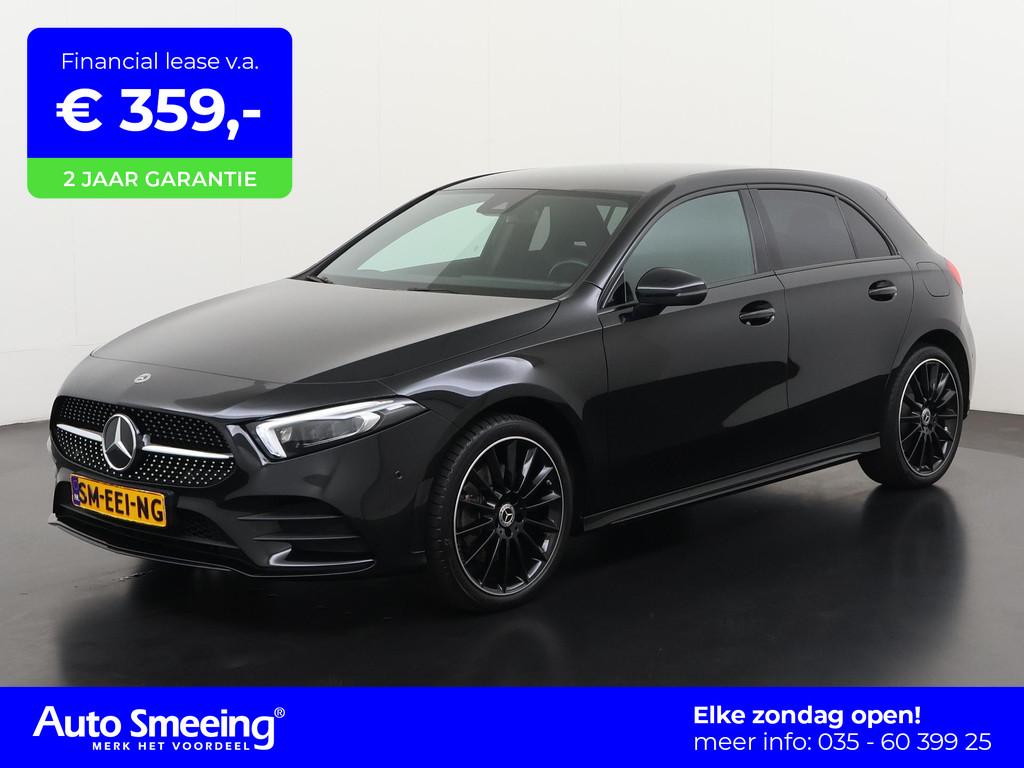 Mercedes-Benz A-klasse 250e AMG Night | Camera | Widescreen, Auto's, Mercedes-Benz, Gebruikt, 4 cilinders, Leder en Stof, Zwart