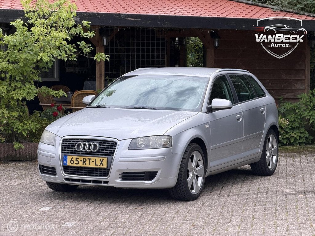 Audi A3 1.6 Ambiente apk Airco, Auto's, Audi, Voorwielaandrijving, Stof, Gebruikt, 4 cilinders