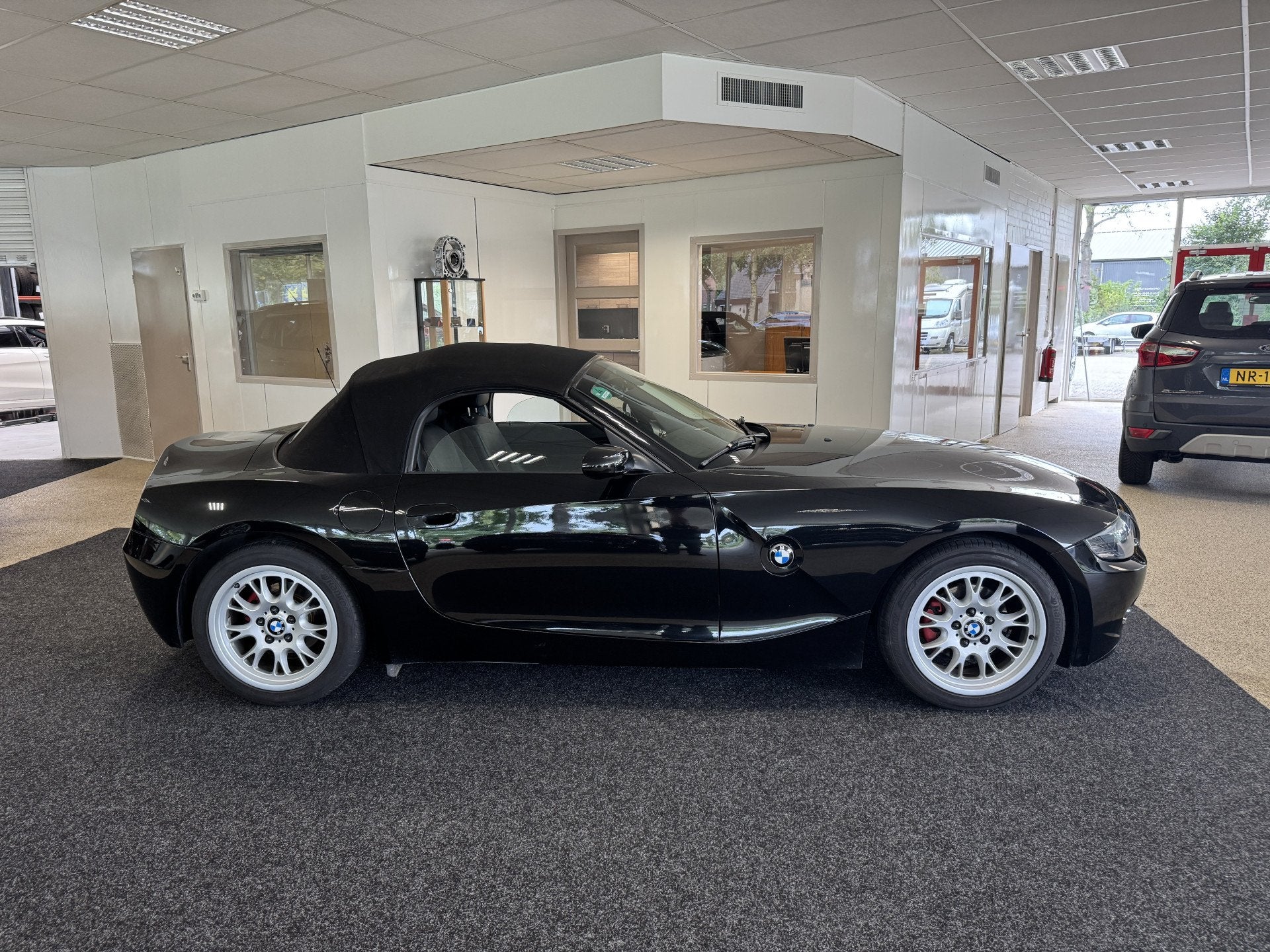 Foto 6 van BMW Z4 Roadster 2.2i heerlijke zes cilinder voor nog jaren r