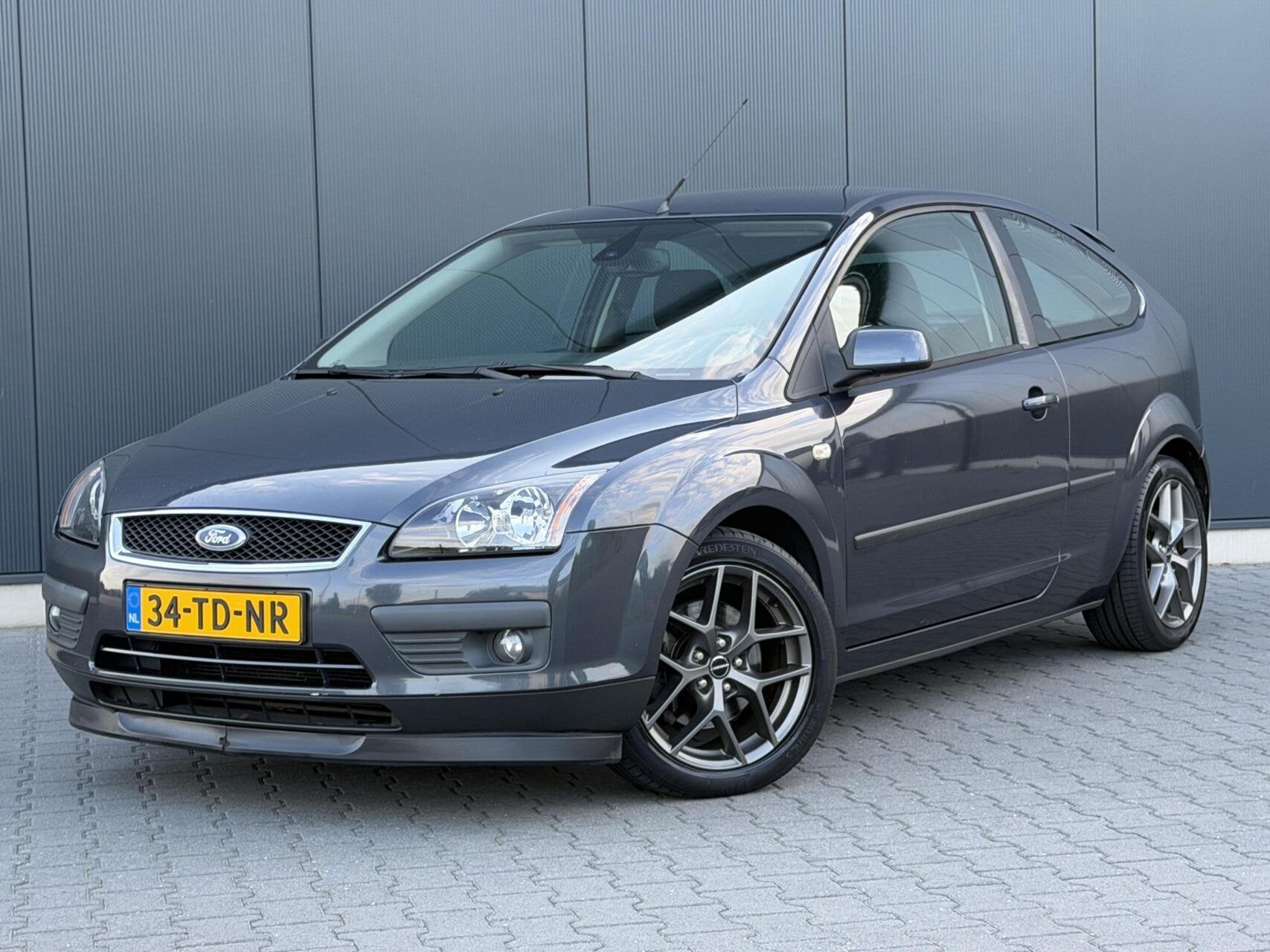 Ford Focus 2.0-16V Rally Edition Cruise - Airco - APK 2027 -, Gebruikt, Zwart, 4 cilinders, 1207 kg