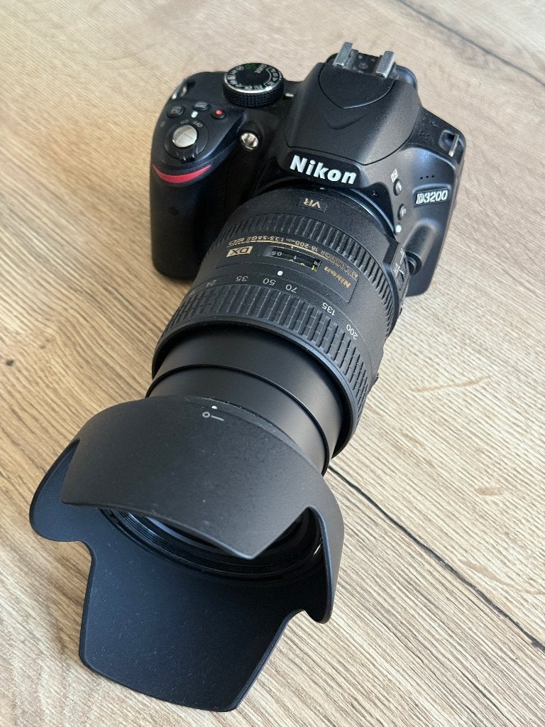Nikon D3200 camera & AFS Nikkor 18-200mm, Spiegelreflex, Ophalen of Verzenden, Zo goed als nieuw, 24 megapixels