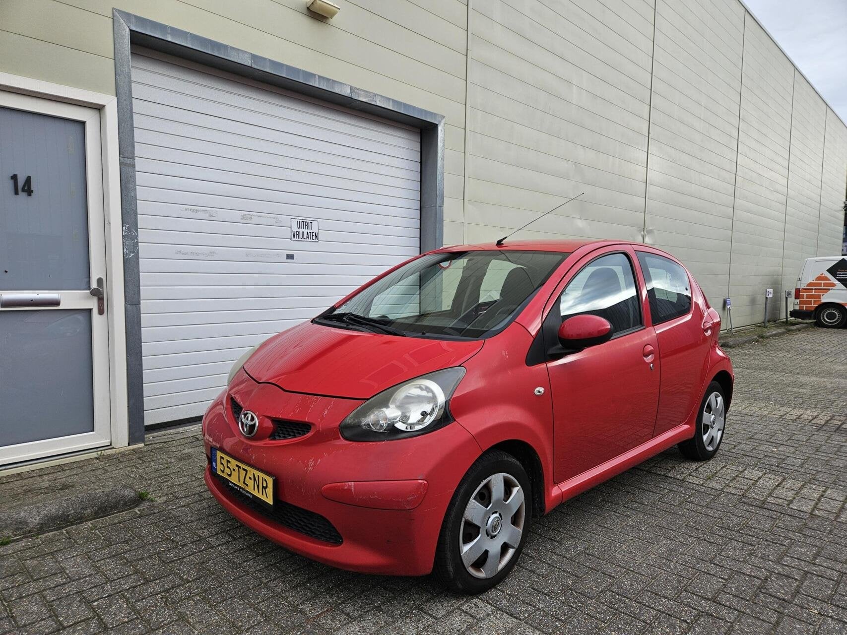 Toyota Aygo 1.0-12V NAP Airco, Voorwielaandrijving, Gebruikt, 4 stoelen, 68 pk