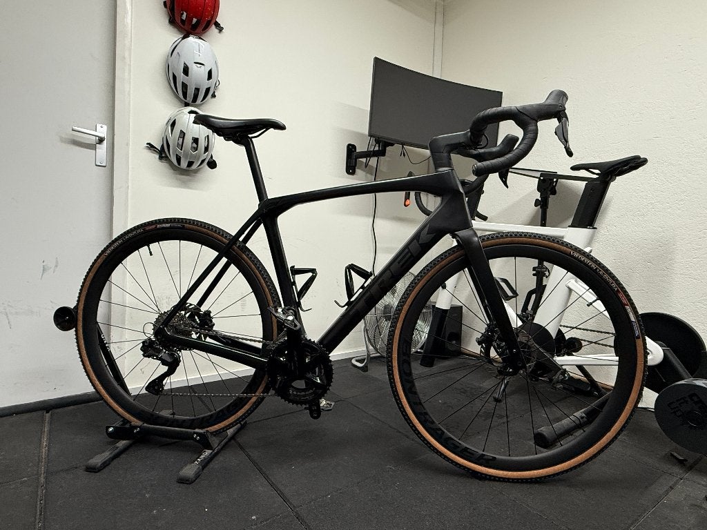 Trek Domane SL 6 Gen4 Shimano 105 Di2 (Maat 56 M/L), Fietsen en Brommers, Fietsen | Racefietsen, 28 inch, Carbon, Heren, Zo goed als nieuw
