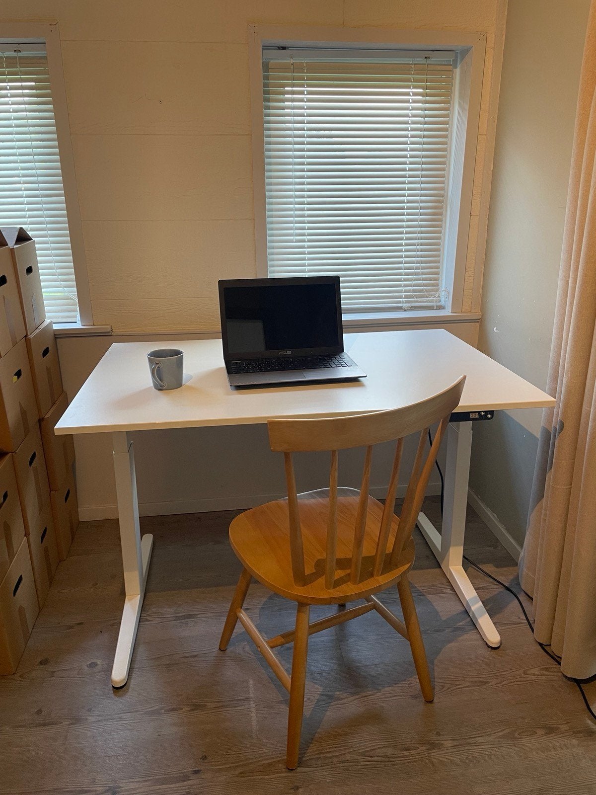 Elektrisch Verstelbaar Zit-Sta Bureau - Wit, Ophalen, Zit-sta bureau, 120 cm, Zo goed als nieuw