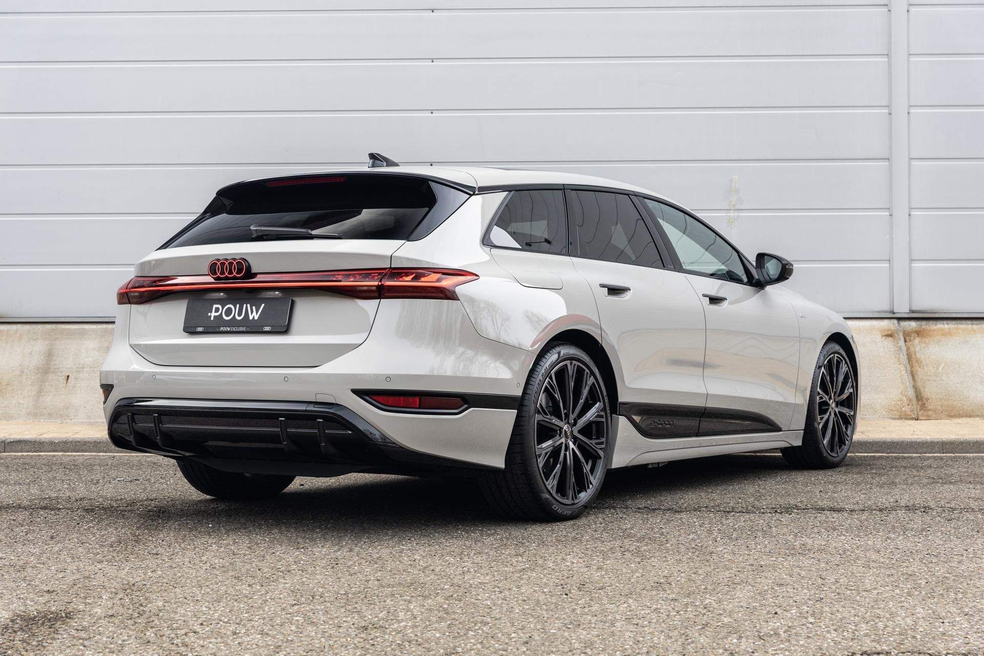 Audi A6 Avant e-tron 286pk S Edition 83 kWh | Panoramadak |, Auto's, Audi, Automaat, 12 maanden, Achterwielaandrijving, 83 kWh