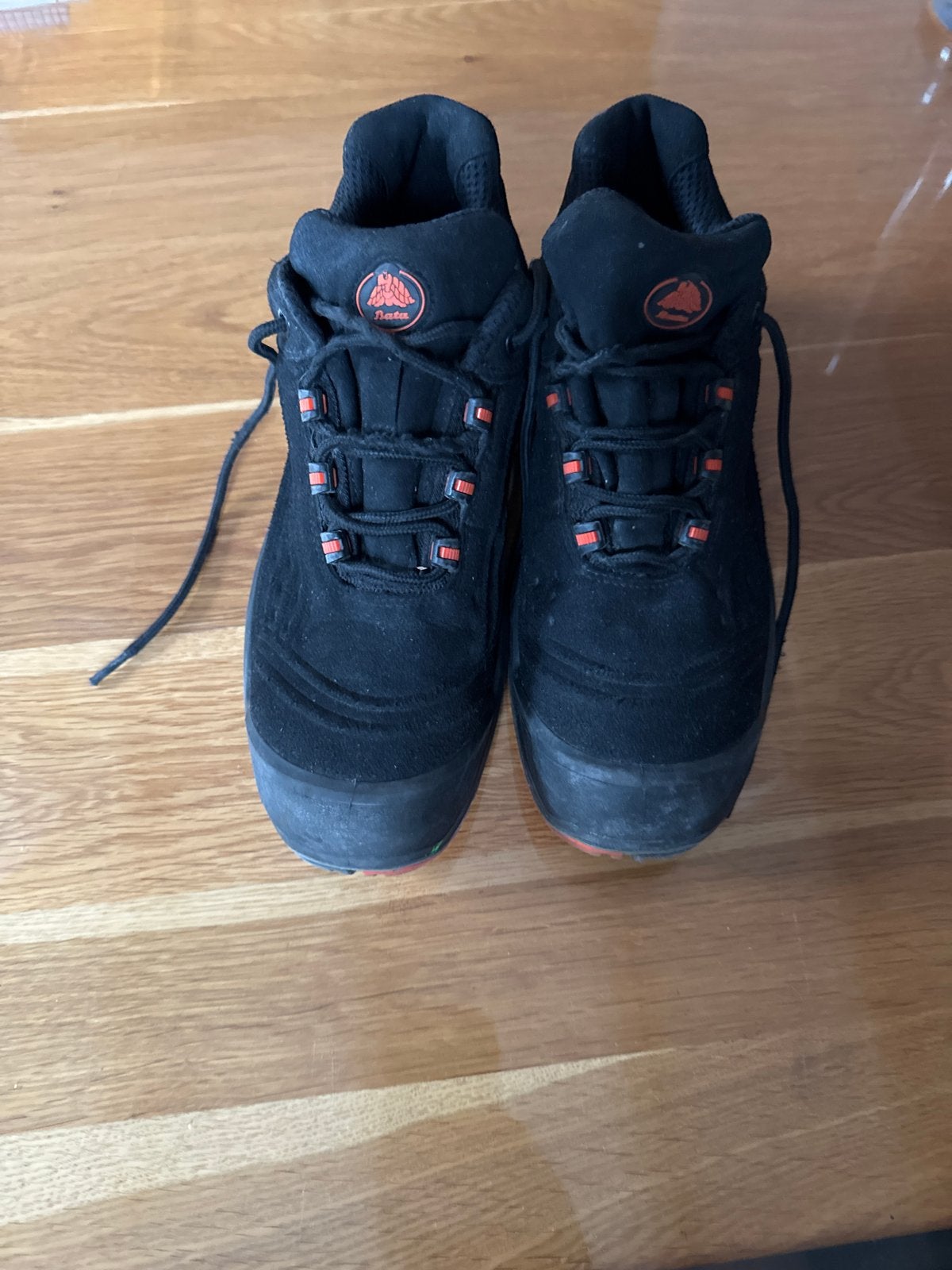Bata werkschoenen - Zwart - Maat 42, Ophalen, Zo goed als nieuw