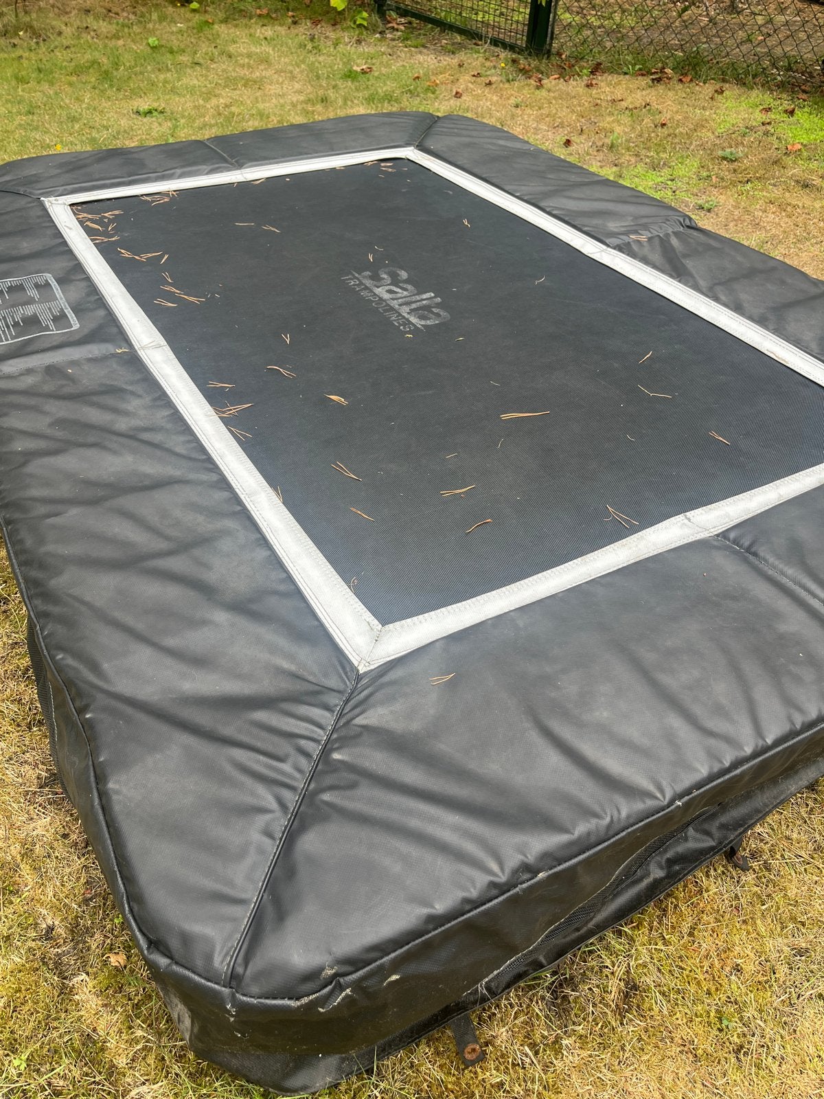 Salta Comfort Ground Trampoline 214x153 cm - Ingraafmodel, Kinderen en Baby's, Speelgoed | Buiten | Trampolines, Ophalen, Gebruikt