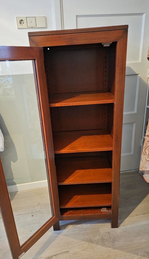 Vitrine boekenkastje ( bruin ), Huis en Inrichting, Ophalen, Met plank(en), Gebruikt, 100 tot 150 cm