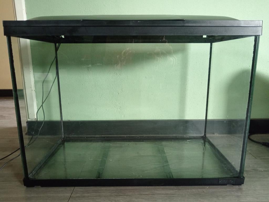 Aquarium met toebehoren., Dieren en Toebehoren, Vissen | Aquaria en Toebehoren, Ophalen, Leeg aquarium