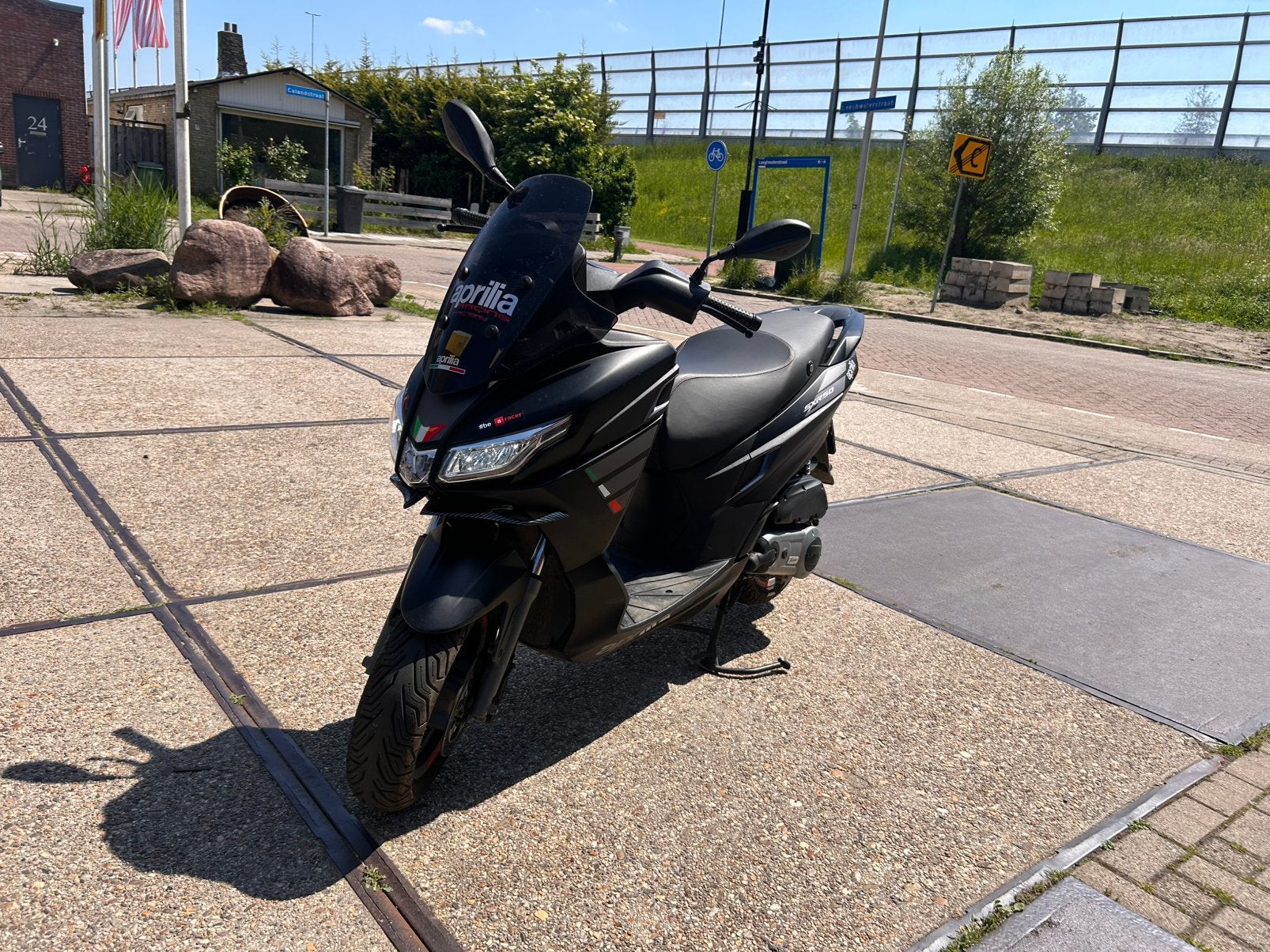 Aprillia sxr 50 nieuwstaat 6800km 2022, Fietsen en Brommers, Scooters | Aprilia, Overige modellen, Maximaal 45 km/u, Ophalen of Verzenden