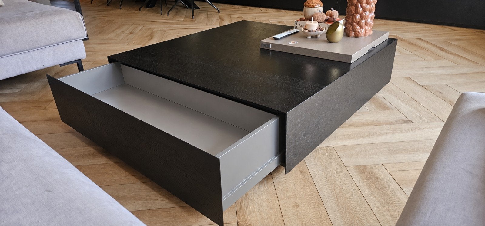PUUUR Bloktafel met lade (Salontafel-koffietafel), Ophalen of Verzenden, Zo goed als nieuw, Modern, 5 – 50